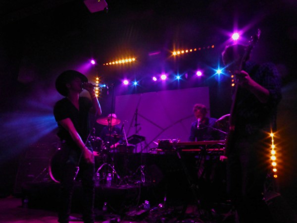 APPLAUSE @ Le Badaboum (c) isatagada